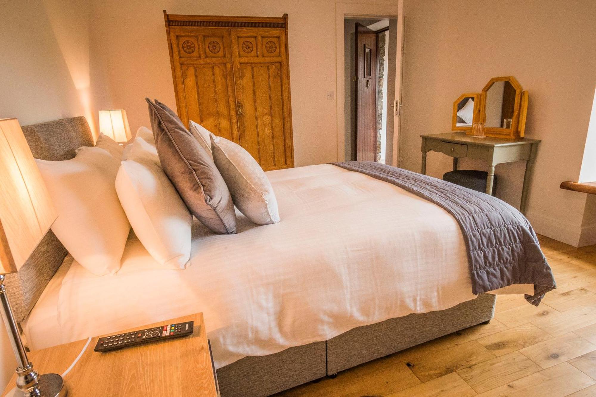 Nevins Newfield Inn Ltd Mulranny Exteriör bild